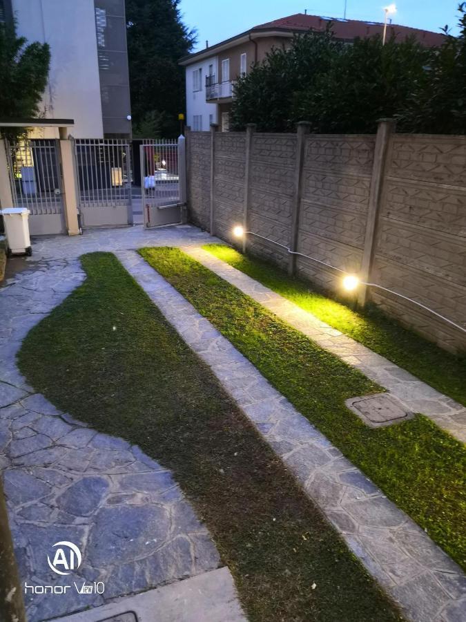 Flatmilan Otel Cernusco Sul Naviglio Dış mekan fotoğraf